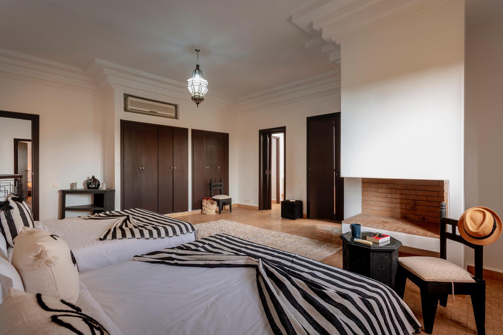 WhatsApp Image 2025-11-01 at 12.21.08 (2)